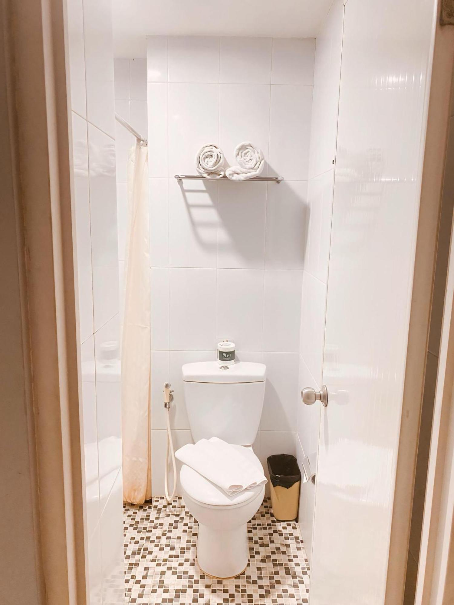 Studio One Thamrin Hotel Джакарта Экстерьер фото