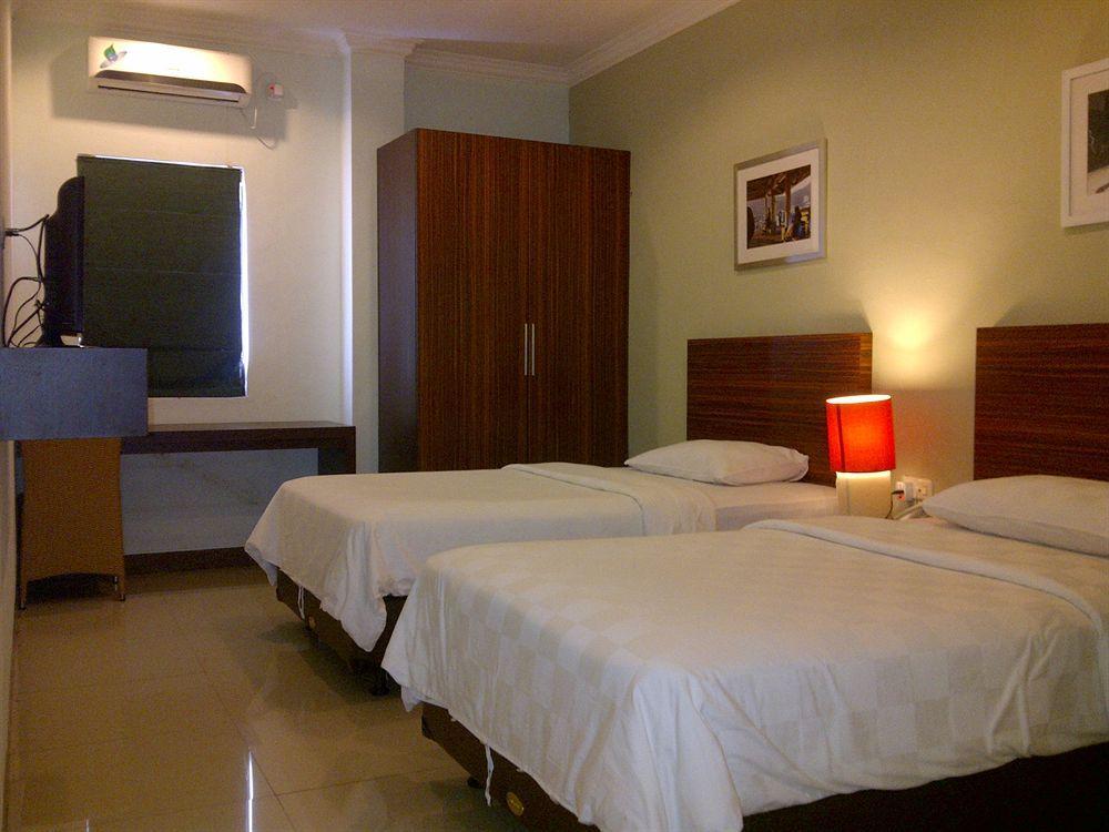Studio One Thamrin Hotel Джакарта Экстерьер фото