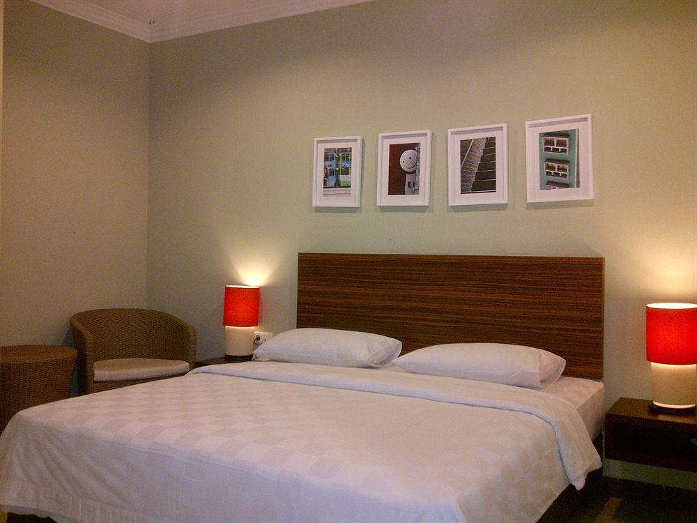 Studio One Thamrin Hotel Джакарта Экстерьер фото
